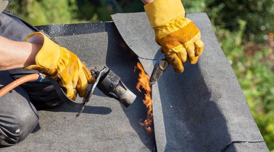 Professional gutter cleaning in Reidsville, GA